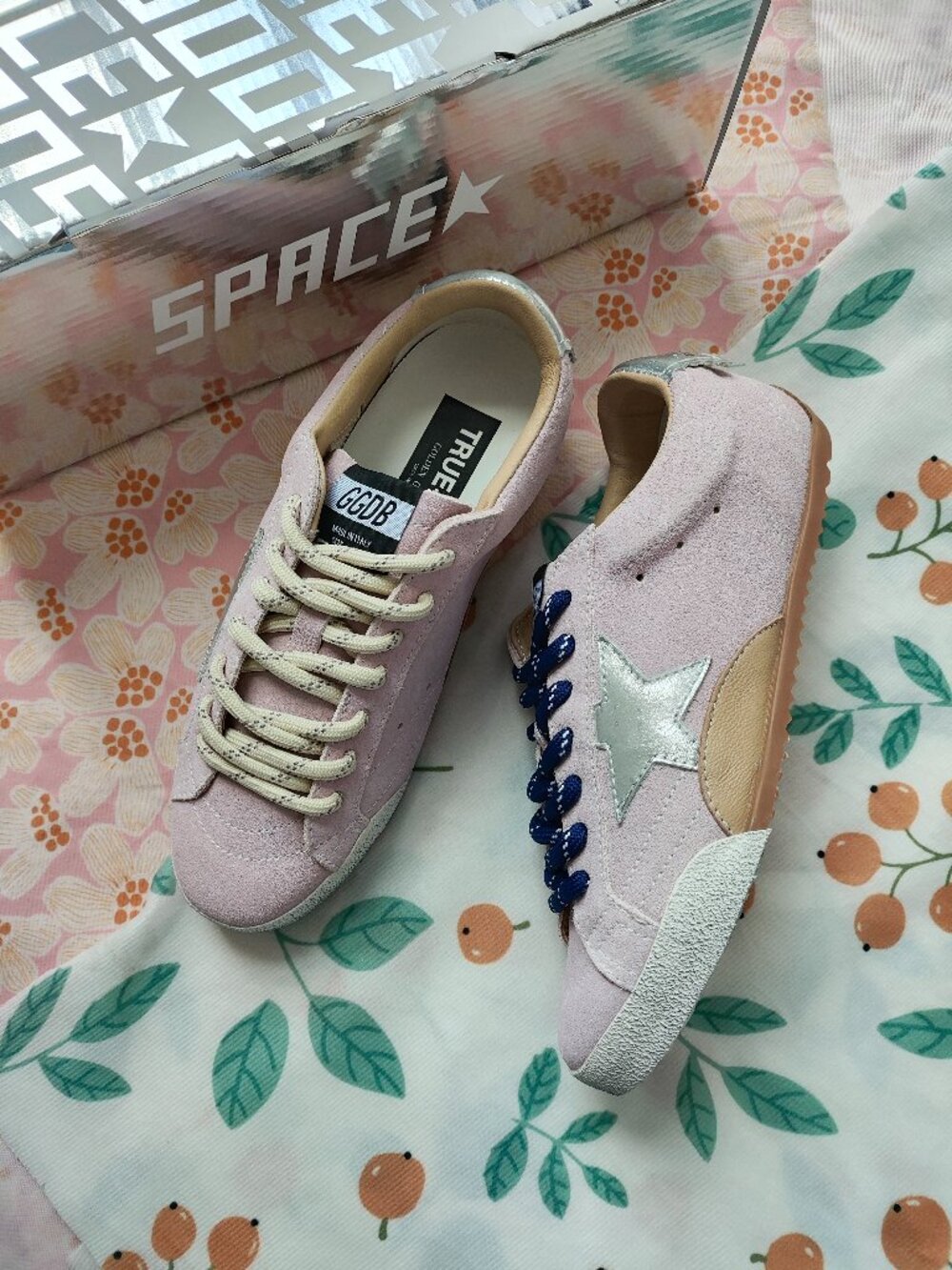 Golden Goose Super-Star Distressed Star Sneakers